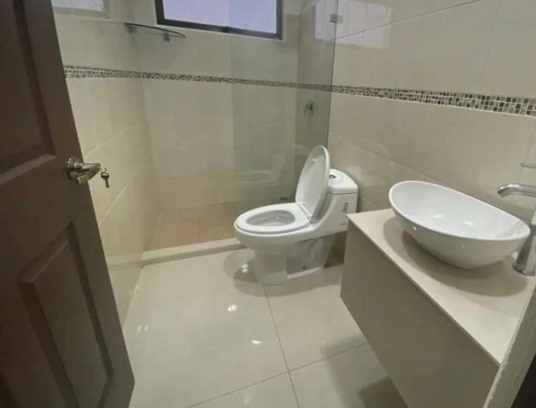 Aparthotel Room Con Bano Privado Sagrada Familia Barcelona Spain