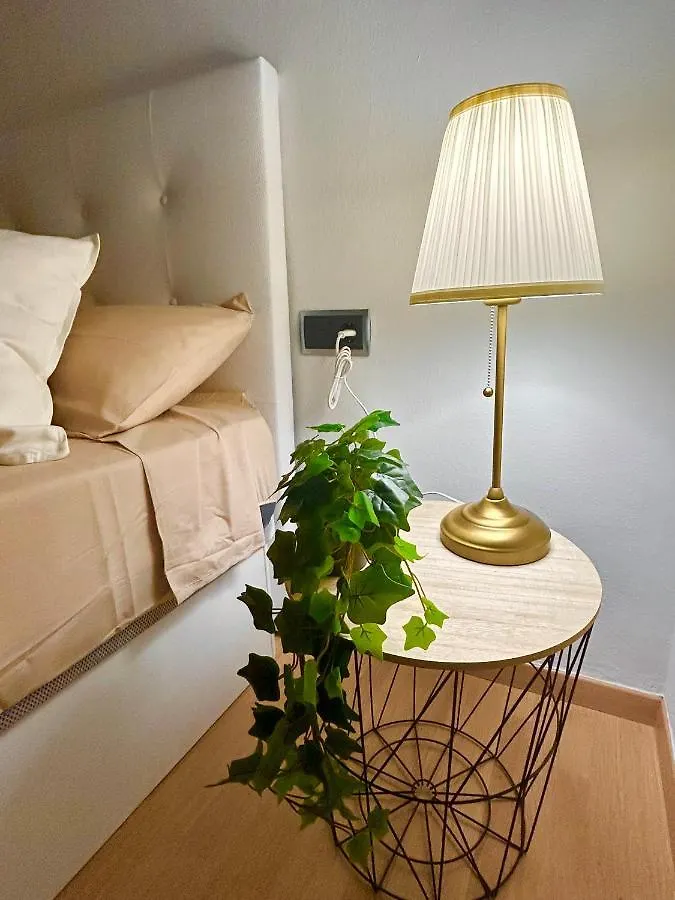 Room Con Bano Privado Sagrada Familia Barcelona 0*,  Spanyolország